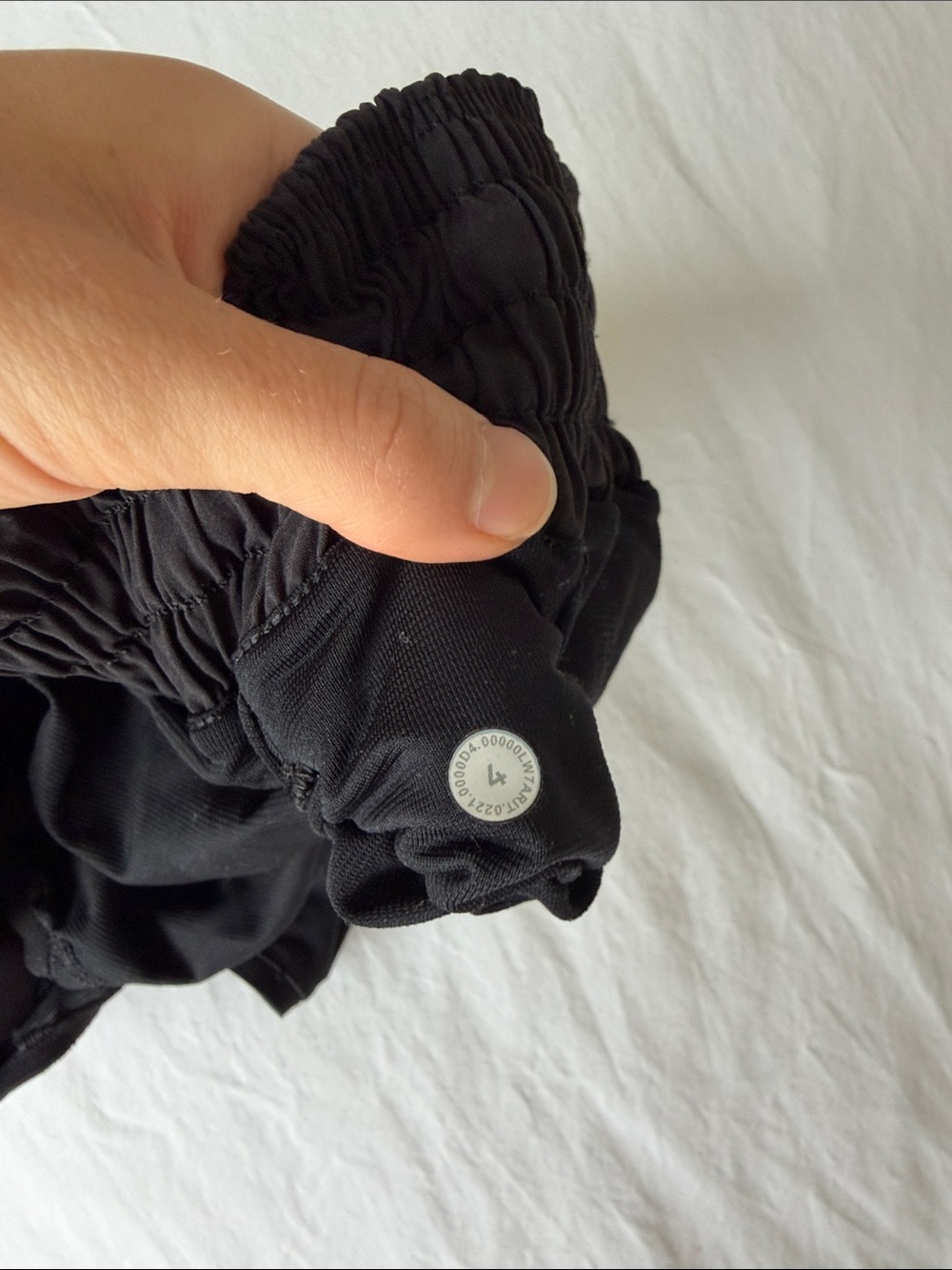 Lululemon Hotty Hot Shorts High-Rise Lined 4” size 4 - Picture 3 of 3
